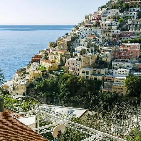 Sleeps 3 Arienzo