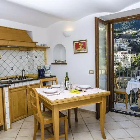 Sleeps 3 Lägenhet Arienzo